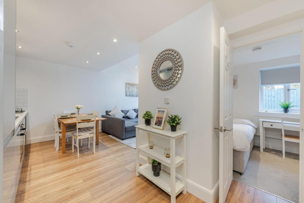 Three-Bedroom Bliss In London Town Extérieur photo