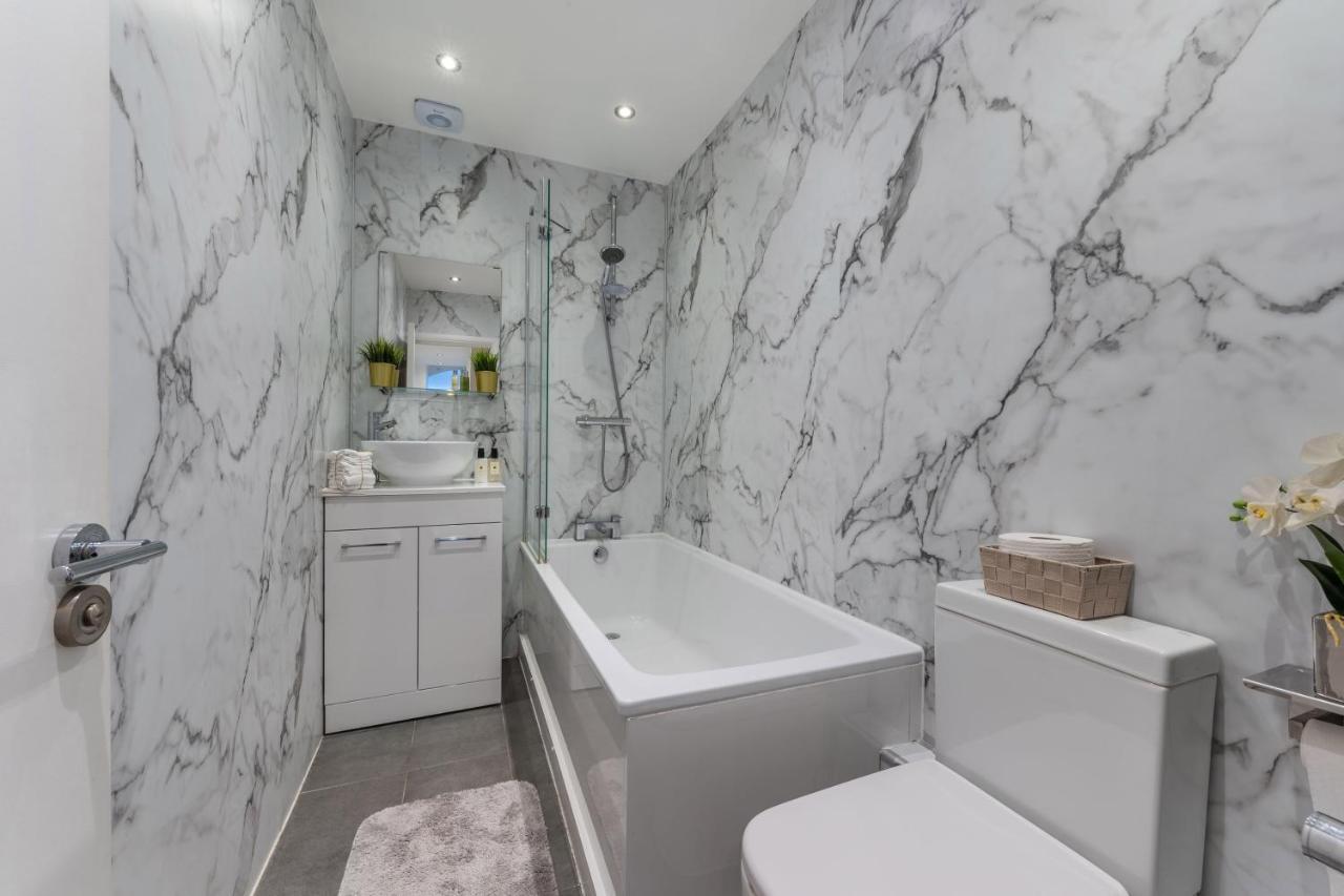 Three-Bedroom Bliss In London Town Extérieur photo